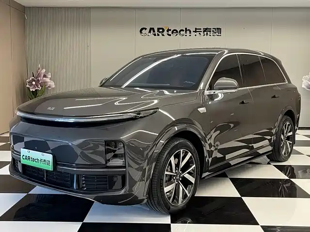 Li Auto L8