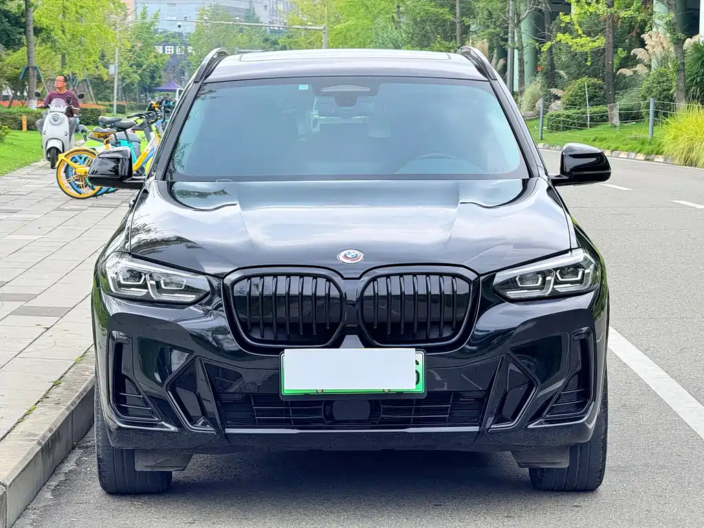 BMW iX3 — миниатюра 2