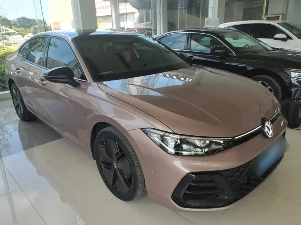 Volkswagen Passat 2025 Pro 380TSI