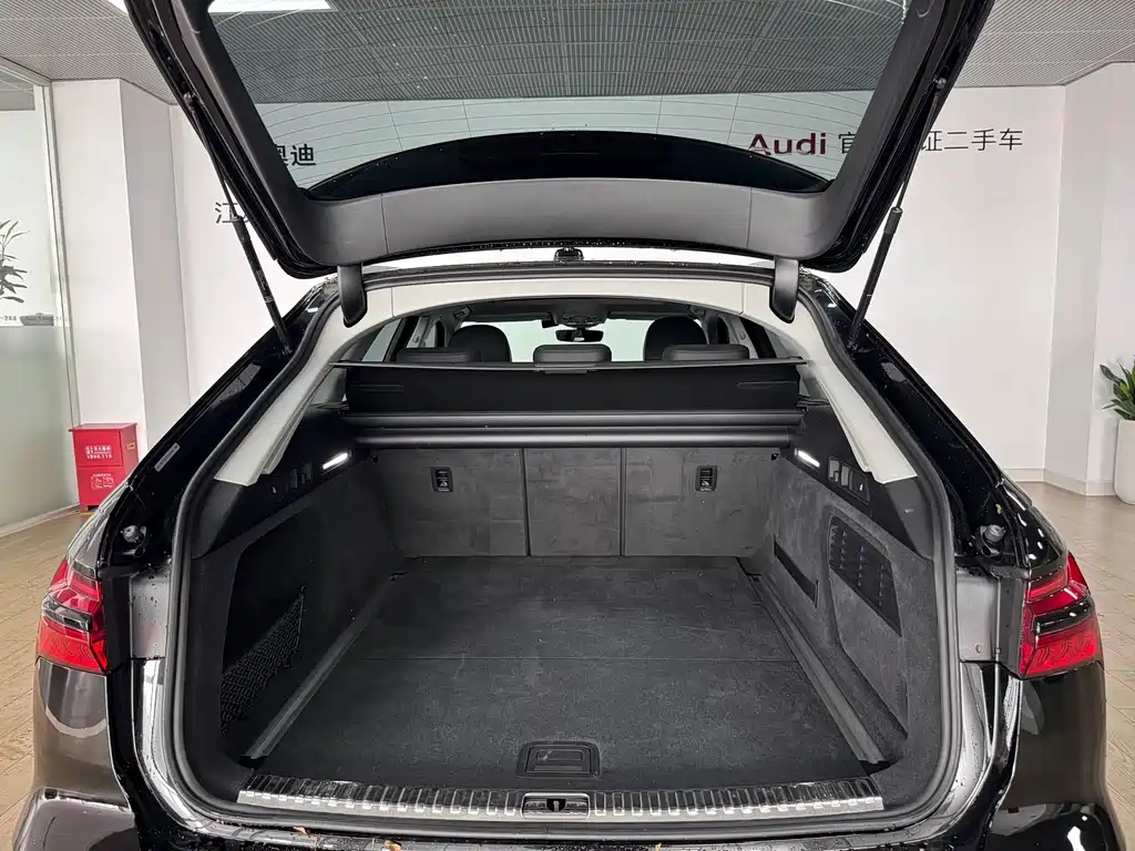 Audi A6 2023 Avant 45 TFSI
