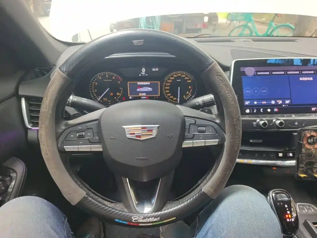 Cadillac CT5 — миниатюра 11