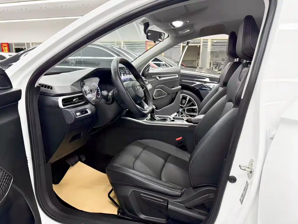 Geely Emgrand — миниатюра 7