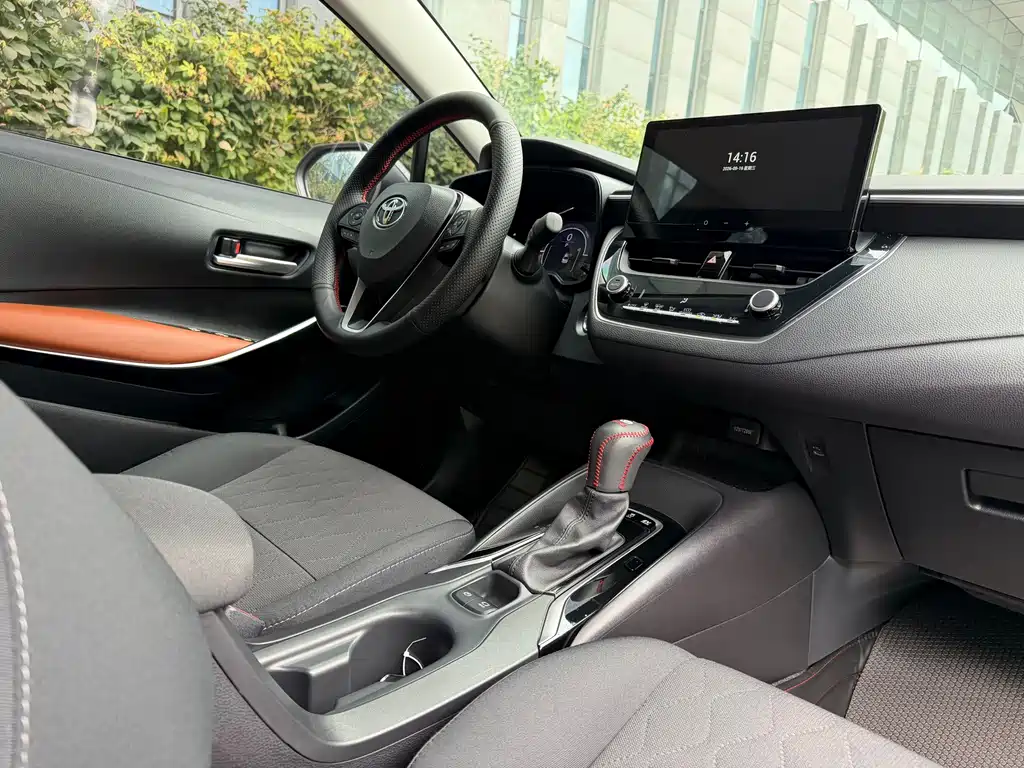 Toyota Corolla — миниатюра 14