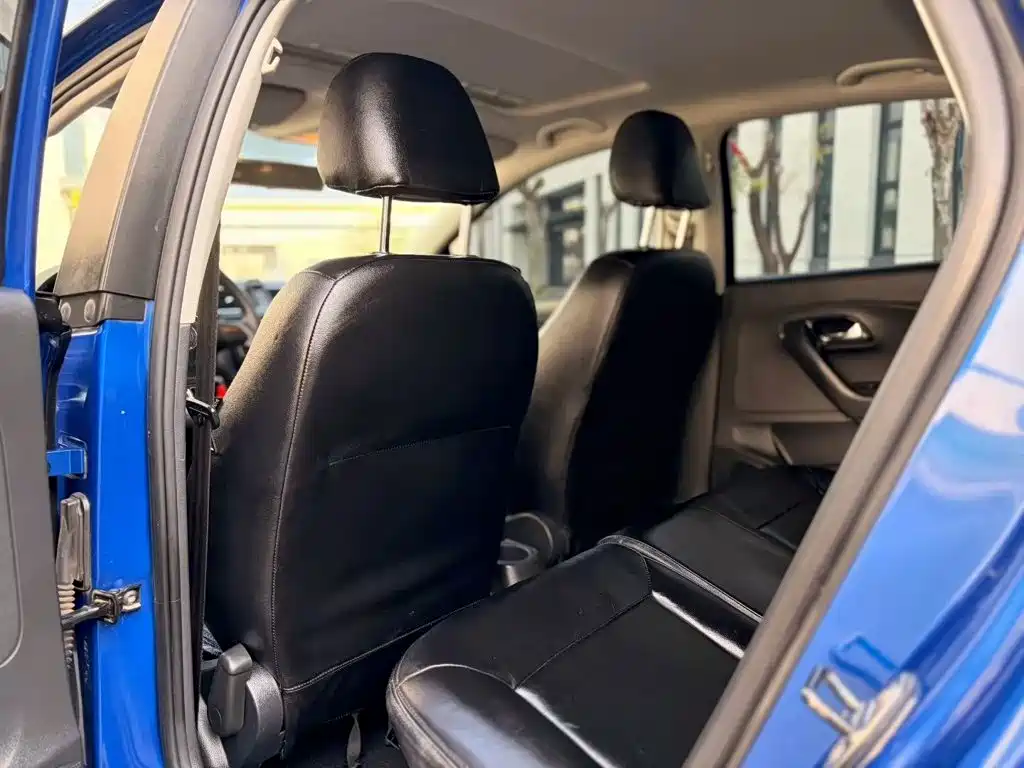 Volkswagen Polo — миниатюра 8