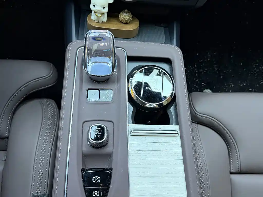 Volvo S90 — миниатюра 13