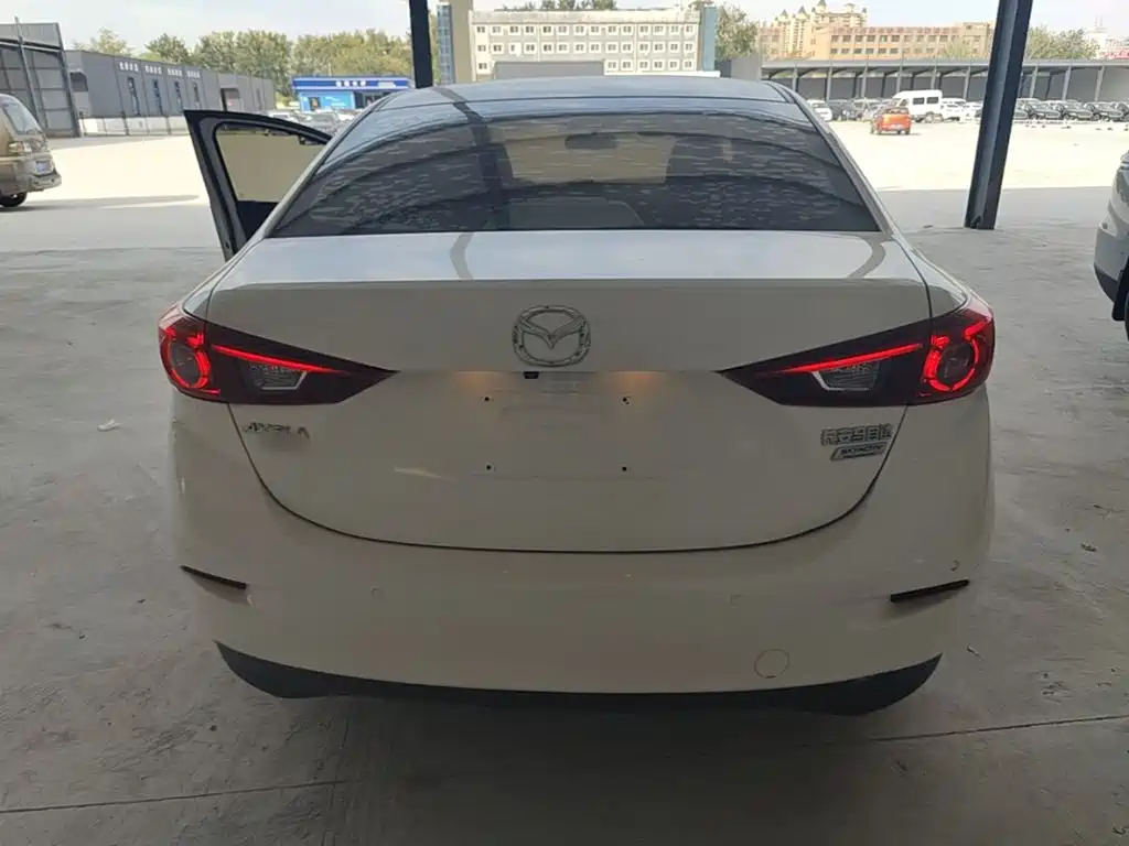 Mazda 3 Axela — миниатюра 6