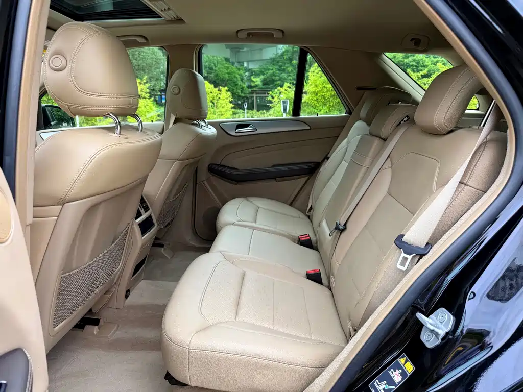 Mercedes-Benz M-Class — миниатюра 6