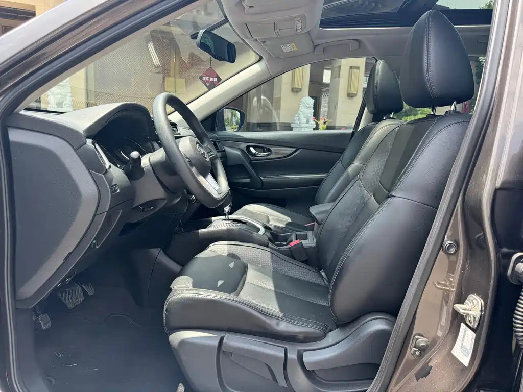 Nissan X-Trail 2.0L CVT Comfort Edition 2WD, фото 4