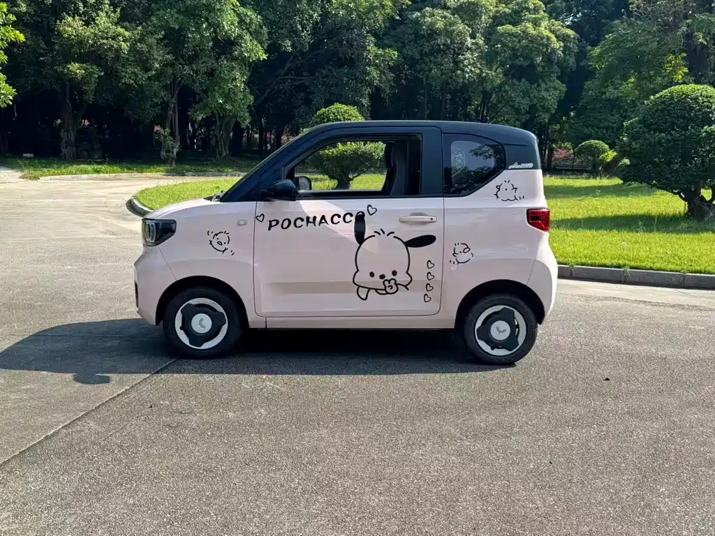 Wuling MINIEV — миниатюра 4
