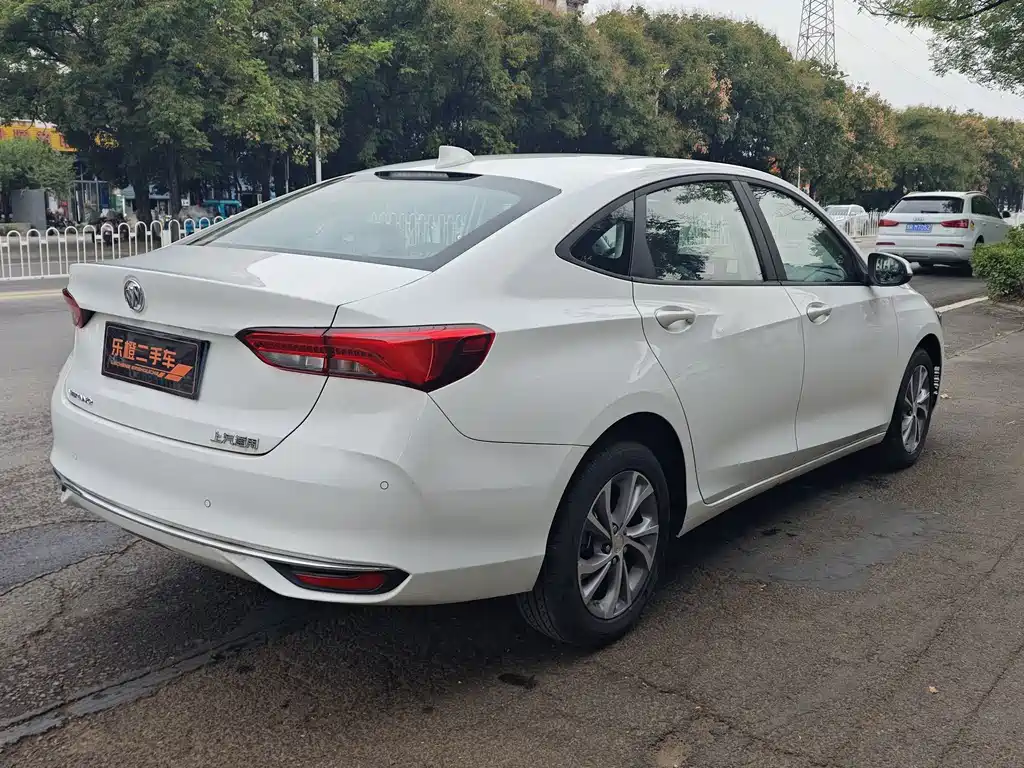 Buick Verano — миниатюра 5