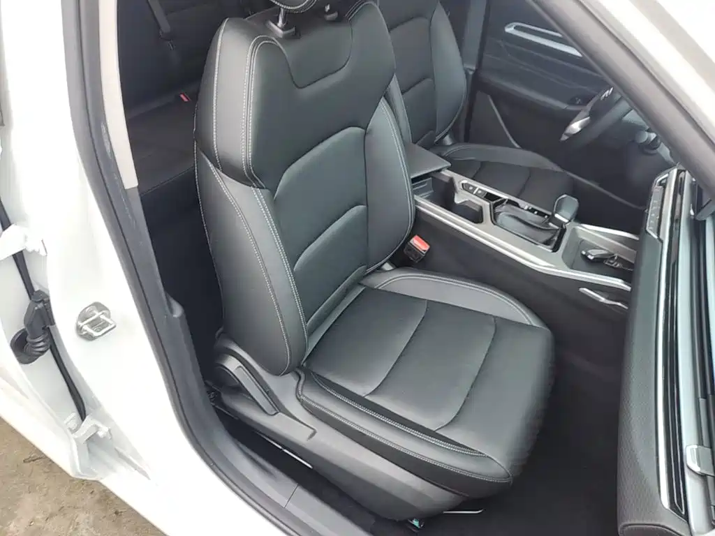 Geely Emgrand — миниатюра 25