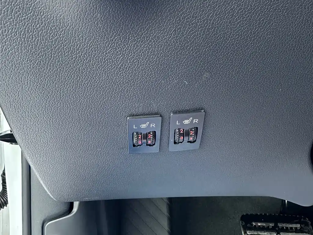 Audi A4L — миниатюра 17