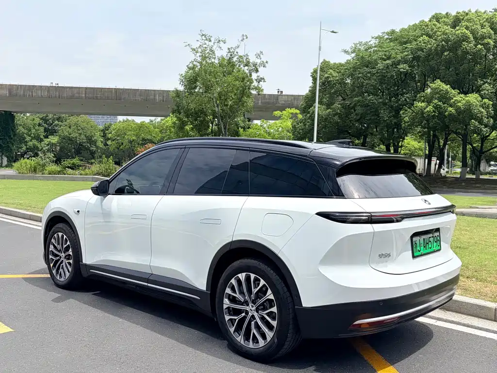 NIO ES6 — миниатюра 5