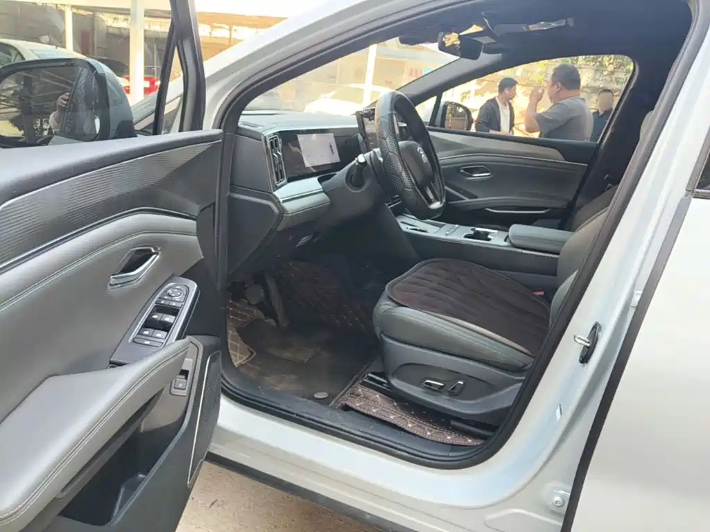 BYD L DM-i — миниатюра 16