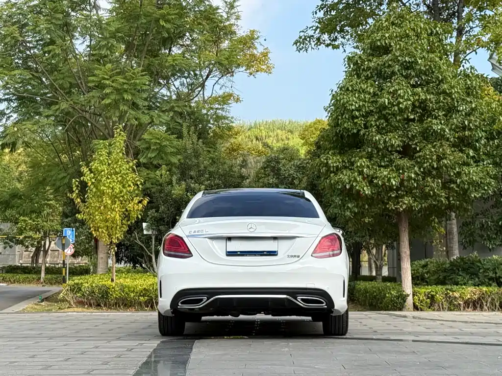 Mercedes-Benz C-Class — миниатюра 8
