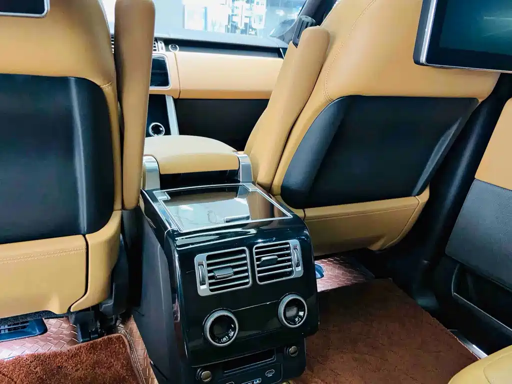 Land Rover Range Rover — миниатюра 10