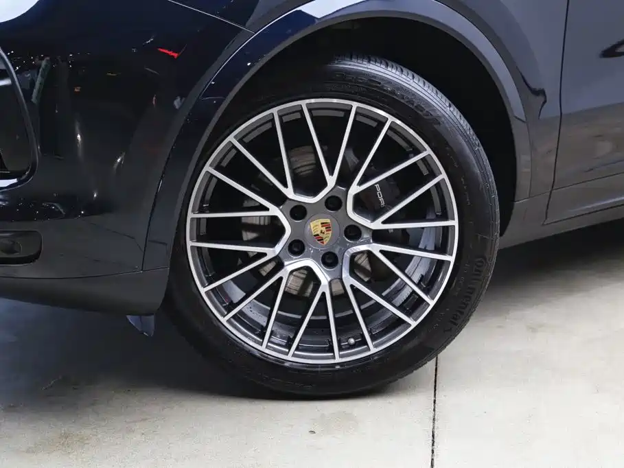 Porsche Cayenne Hybrid — миниатюра 26