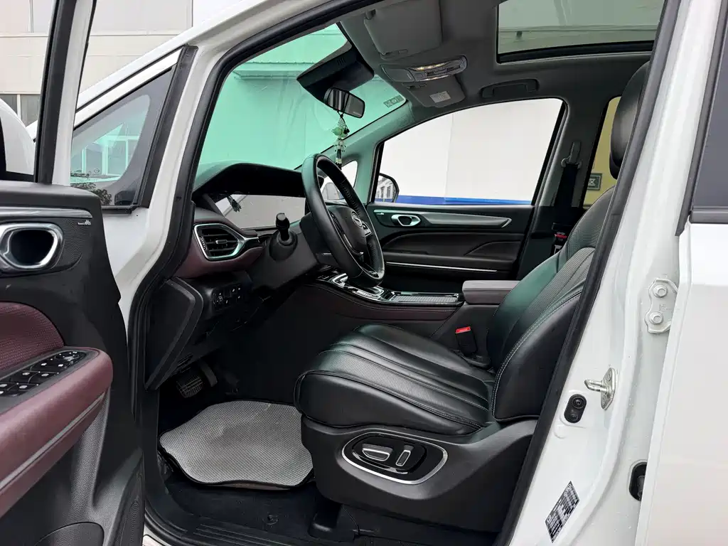GAC Motor Trumpchi M6 — миниатюра 13