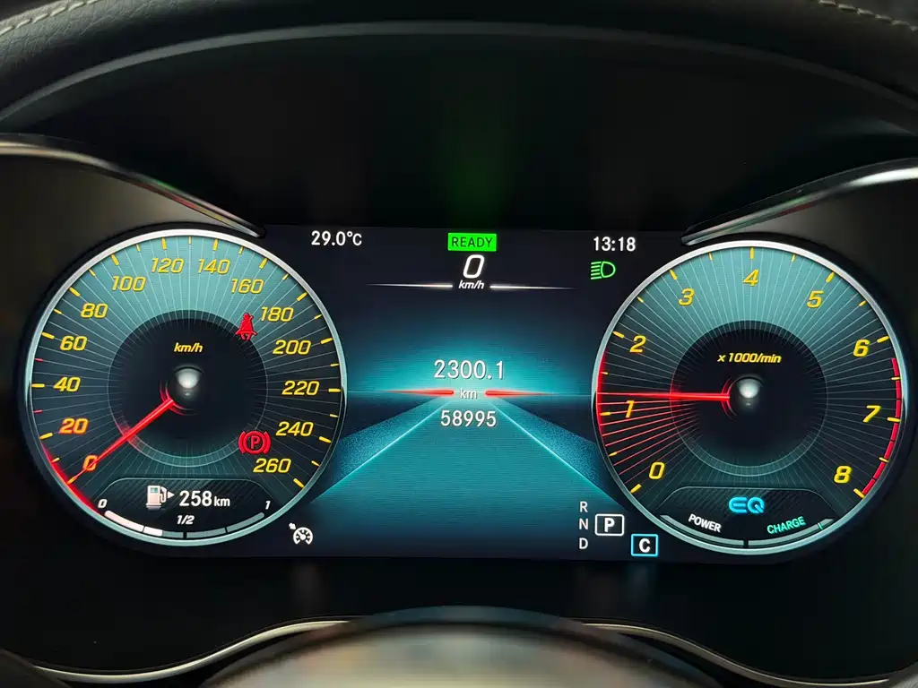 Mercedes-Benz C-Class (Import) — миниатюра 8