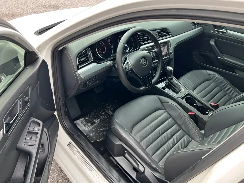 Volkswagen Lamando — миниатюра 5