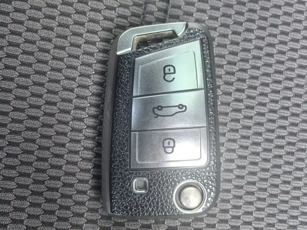 Volkswagen Golf — миниатюра 17