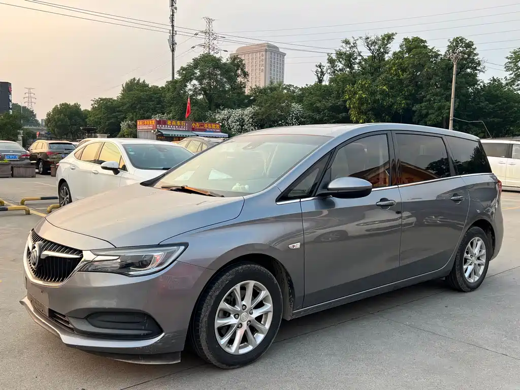 Купить Buick GL6