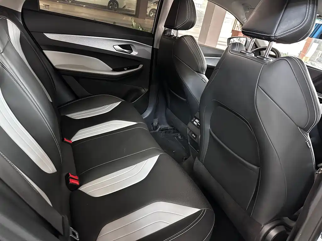 Geely Binrui — миниатюра 9
