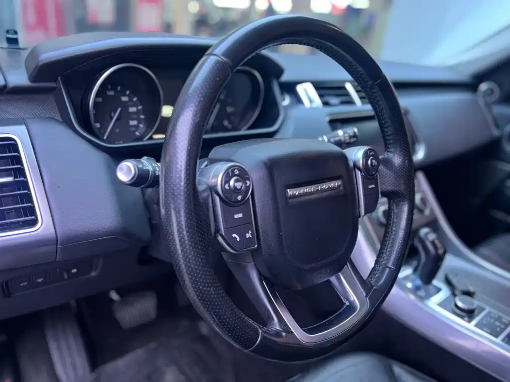 Land Rover Range Rover Sport 2016 3.0 SDV6 HSE