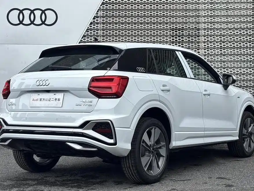 Audi Q2L — миниатюра 4