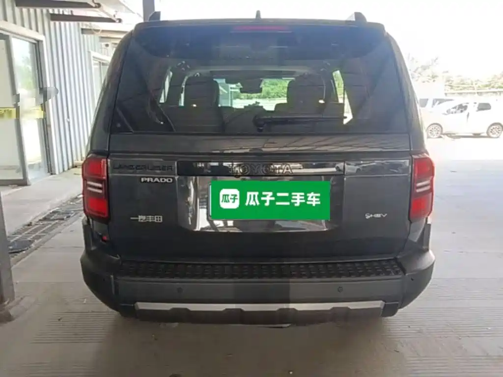 Toyota Land Cruiser Prado 2024 2.4T WX 6 мест