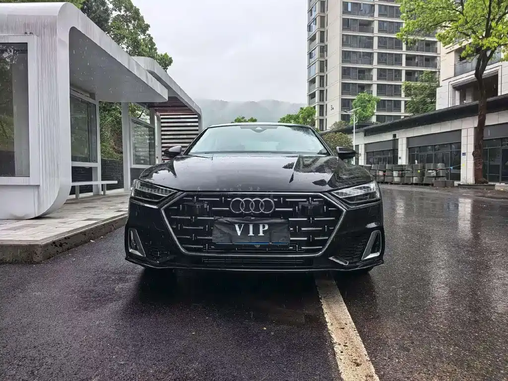 Audi A7L 2024 45TFSI S-line
