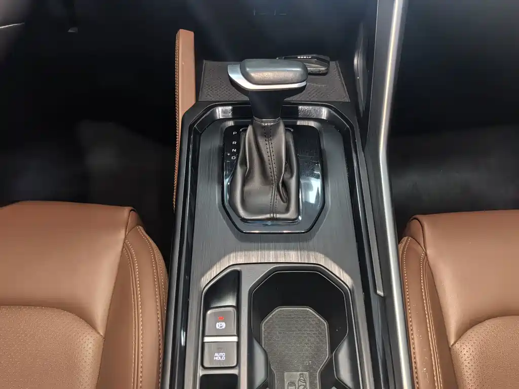 Geely Vision X6 — миниатюра 12