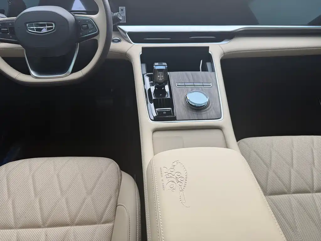 Geely Xingyue L — миниатюра 10