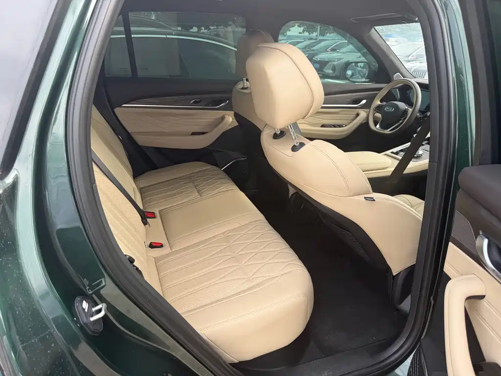 Geely Xingyue L — миниатюра 13
