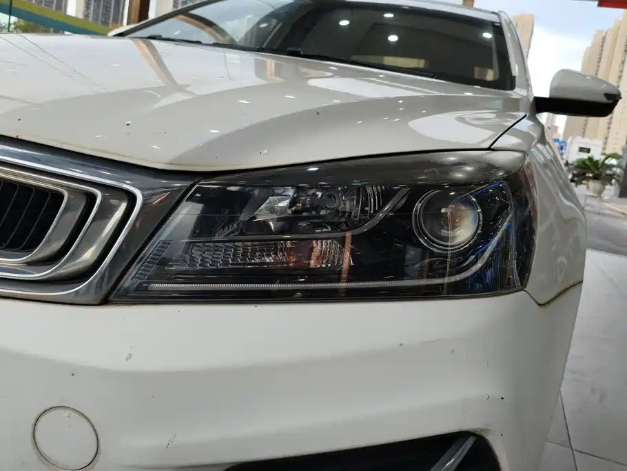 Geely Emgrand — миниатюра 5