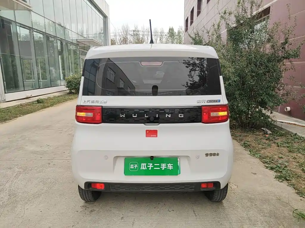 Wuling MINIEV — миниатюра 6