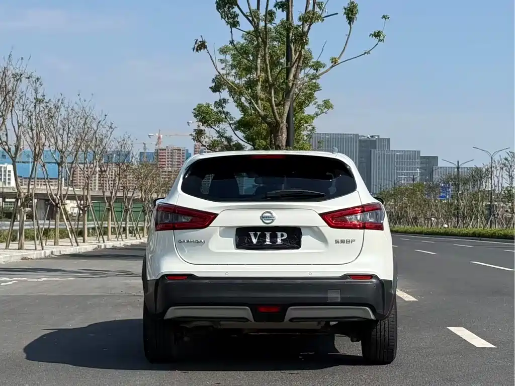 Nissan Qashqai — миниатюра 4
