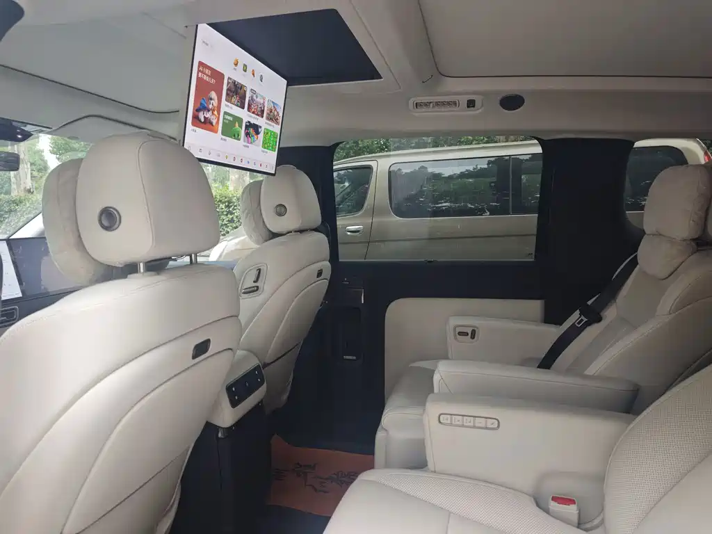 Li Auto Li MEGA — миниатюра 6