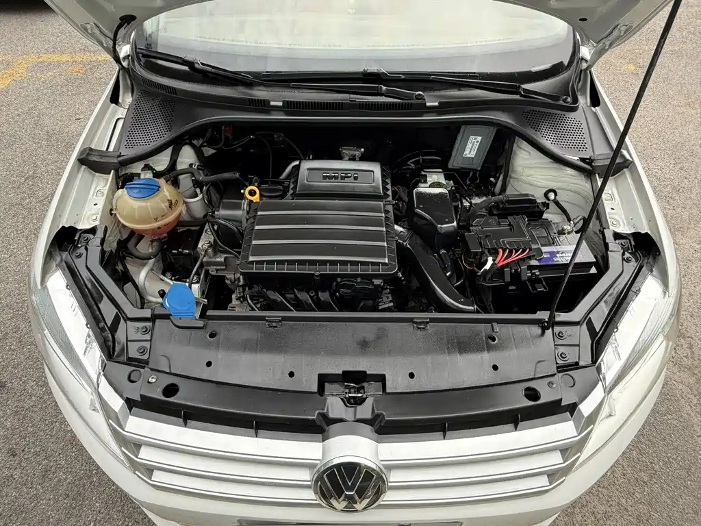 Volkswagen Santana — миниатюра 9