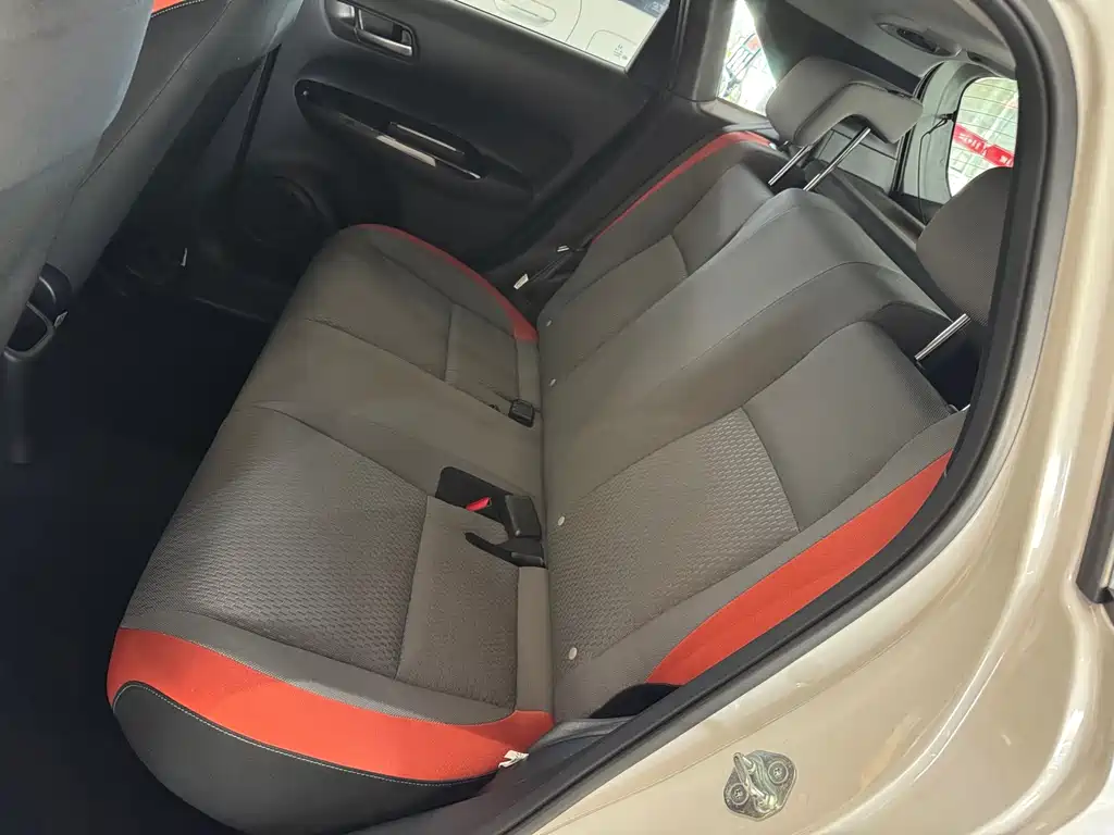 Honda Life — миниатюра 14