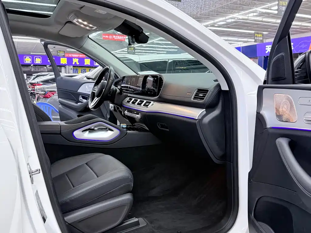 Mercedes-Benz GLE Coupe New Energy — миниатюра 28