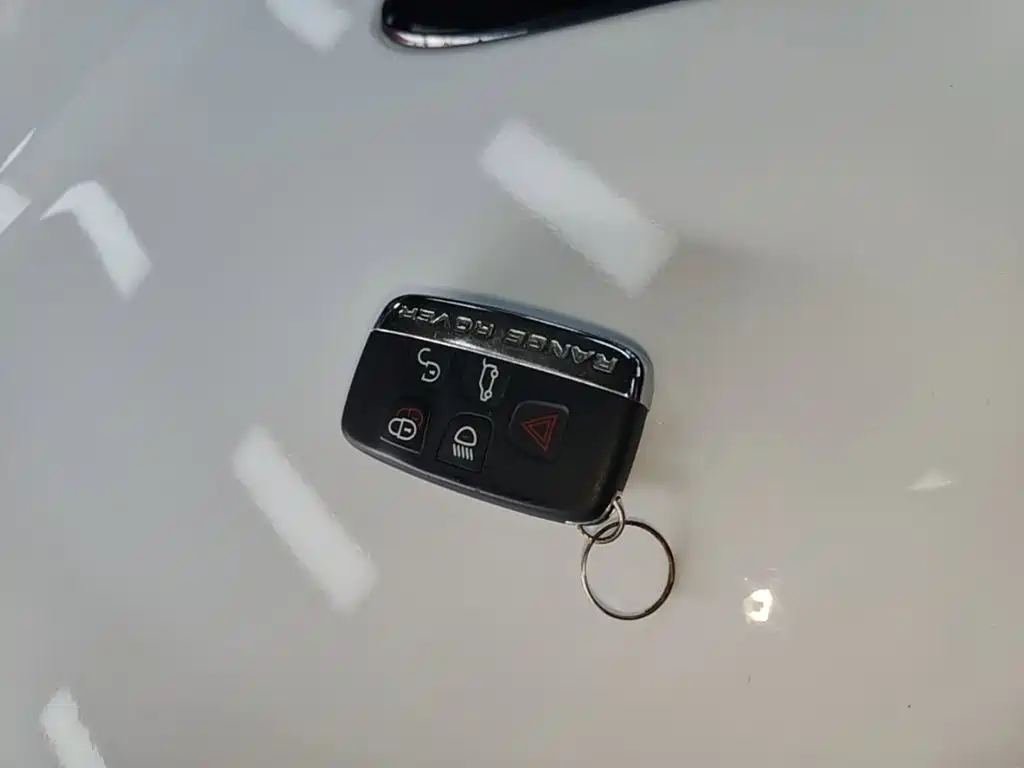 Land Rover Range Rover Sport 2017 3.0 SC V6 SE