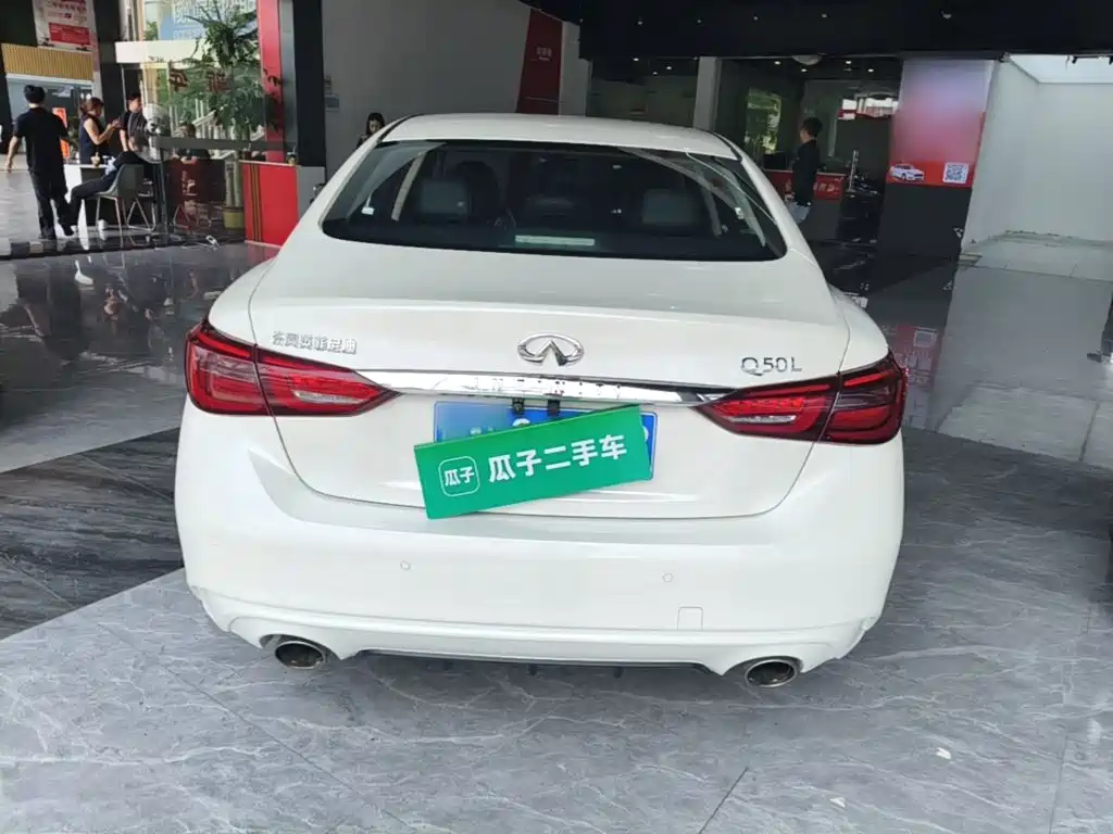Infiniti Q50L — миниатюра 6