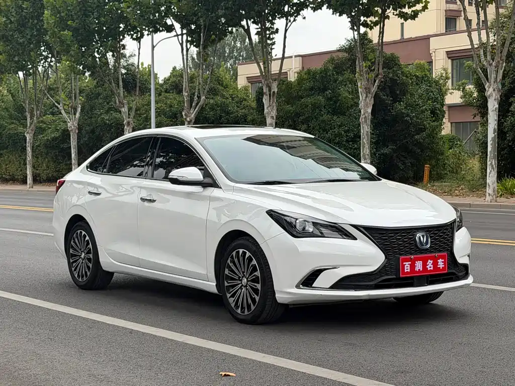 Changan Eado — миниатюра 2