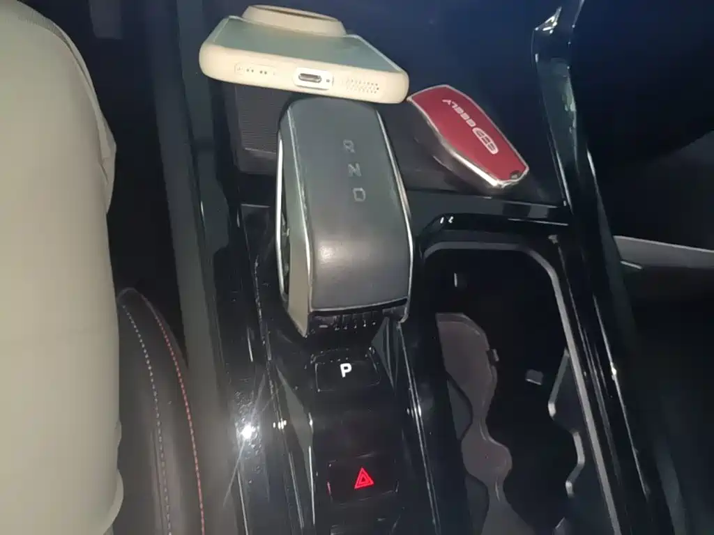 Geely Boyue — миниатюра 14