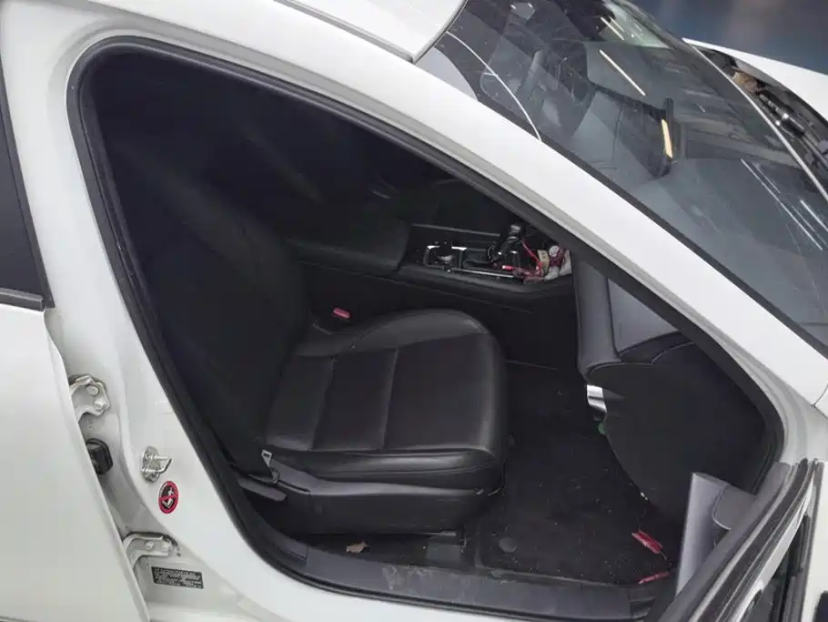 Mazda 3 Axela — миниатюра 8