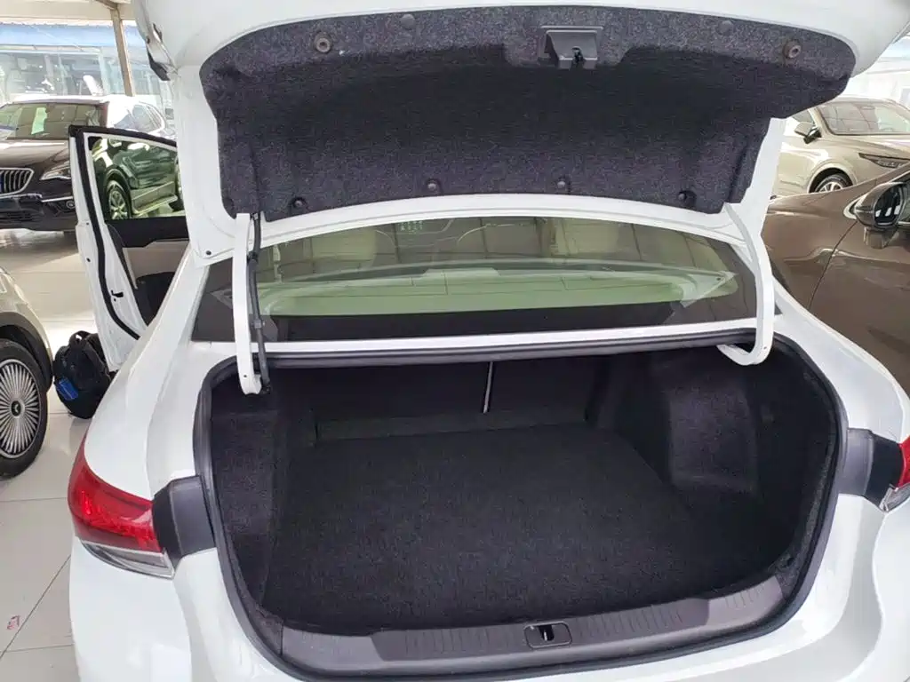Buick Excelle — миниатюра 19