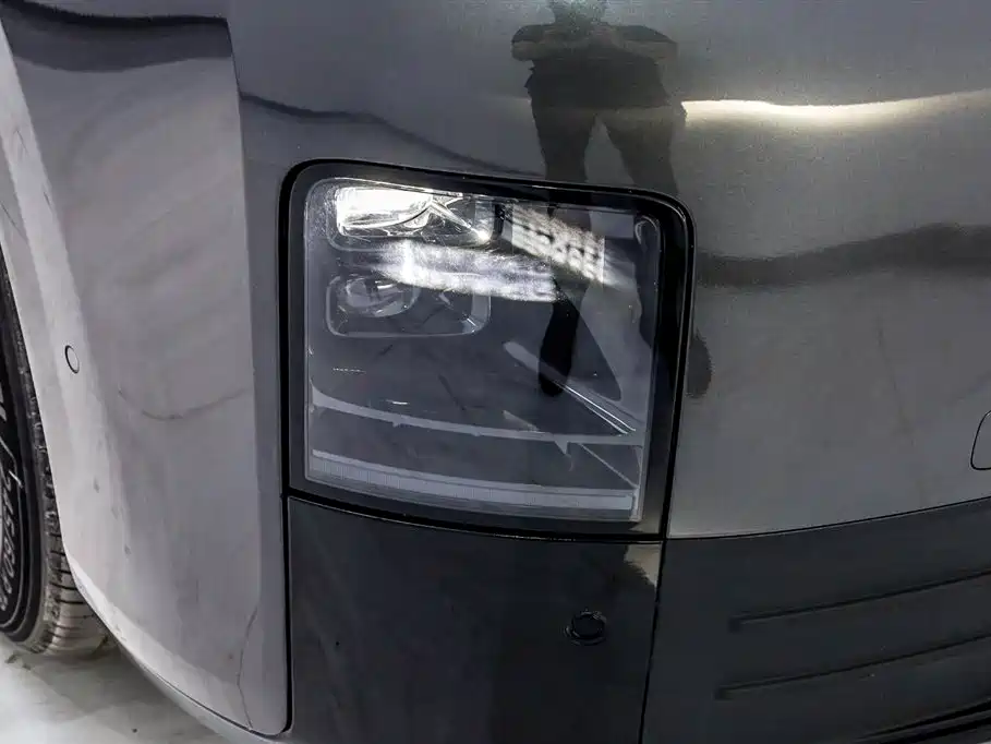 Li Auto MEGA 2024 Ultra