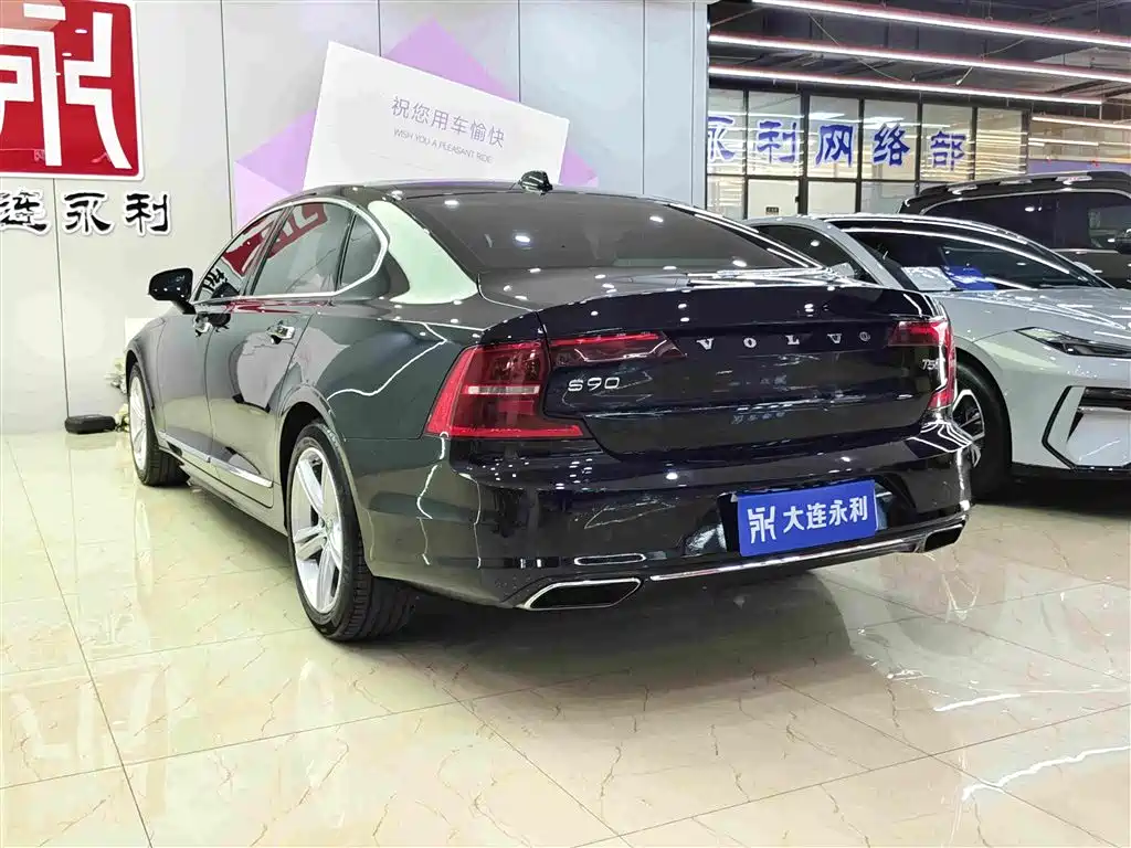 Volvo S90 2019 T5
