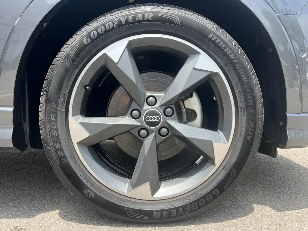 Audi Q3 — миниатюра 14